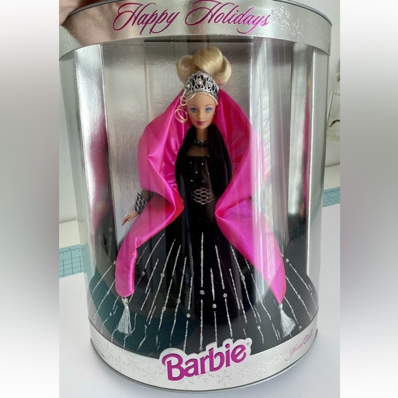RARE FIND1996 “Happy Holidays” Barbie. NIB